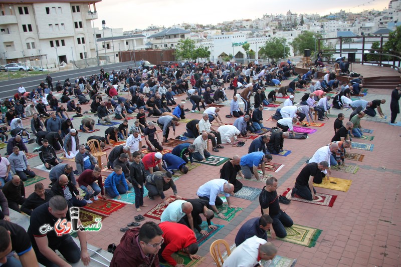 فيديو: شعائر  صلاة  وخطبة عيد الفطر  من مسجد صلاح الدين والشيخ اشرف عيسى يؤكد : حال مجتمعنا لا يُبشر بخير ... العنف والجريمة احتلا عقول شبابنا لبعدهم عن دينهم       